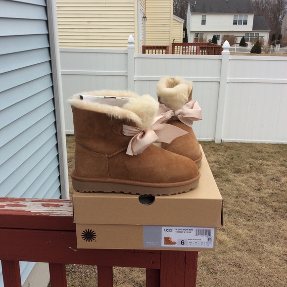 UGG GITA BOW MINI - Picture 2 of 7